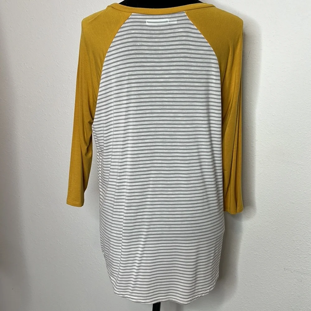 Maurices size M raglan sleeve gray and white stripes with mustard sleeves - Picture 5 of 8